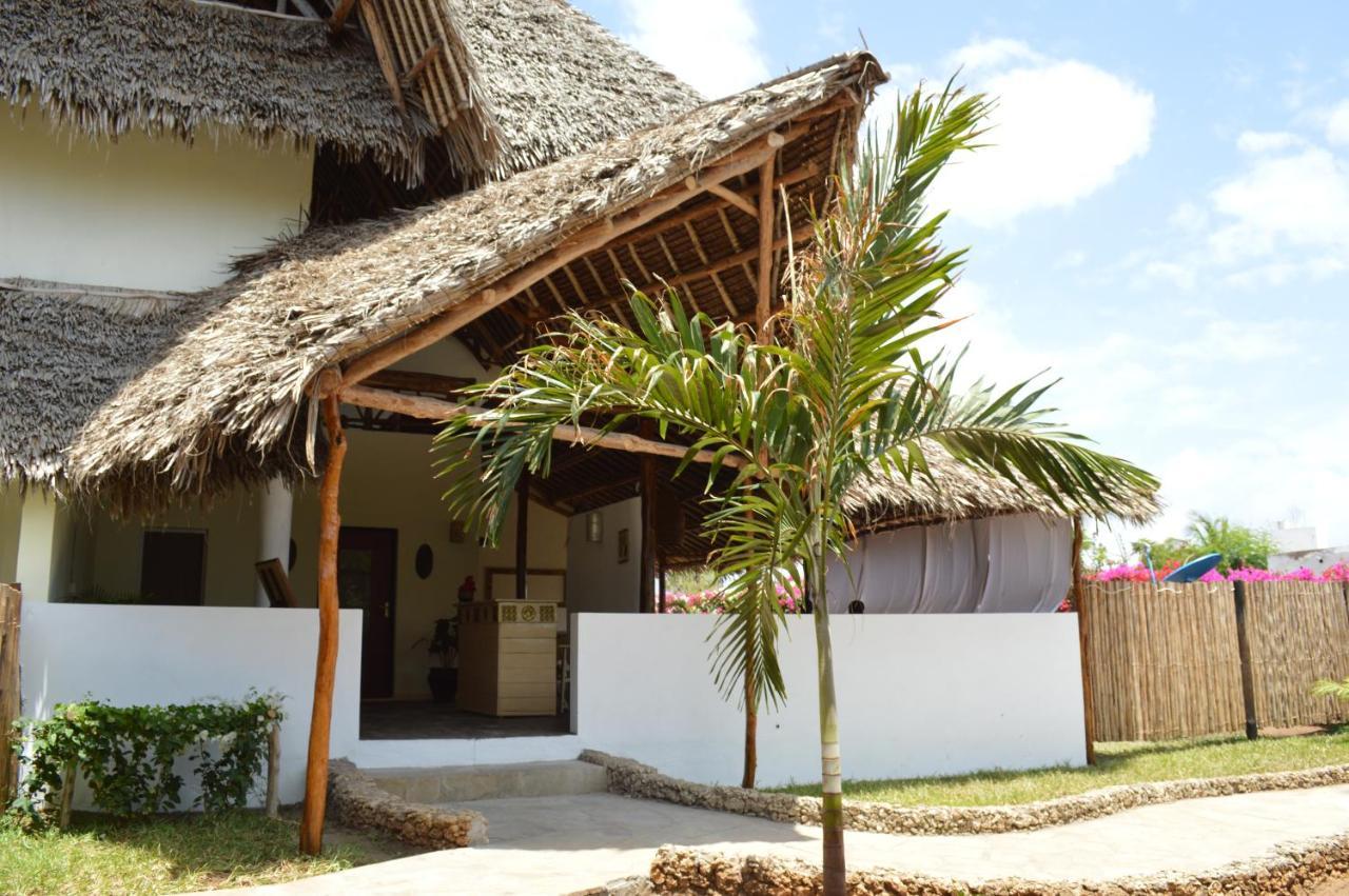 Pole Pole Beach House Watamu Exterior photo