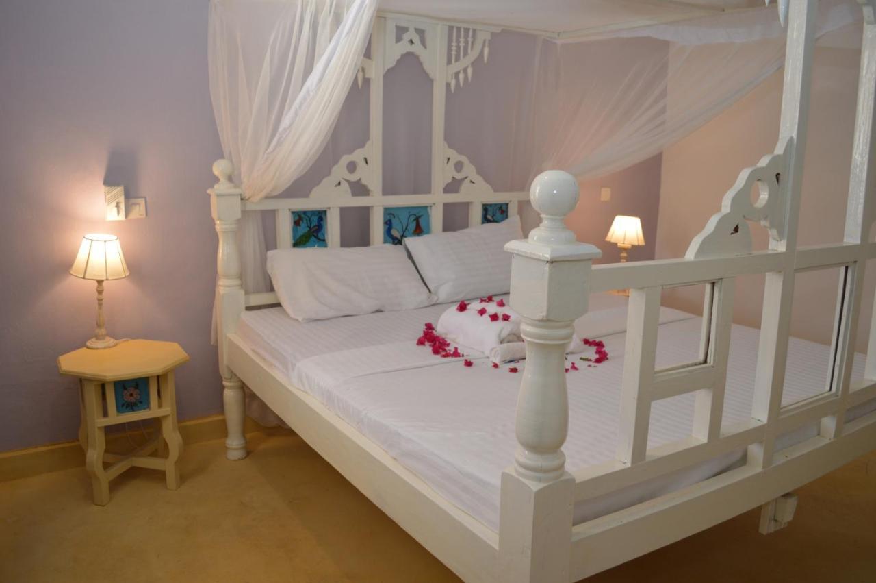 Pole Pole Beach House Watamu Exterior photo