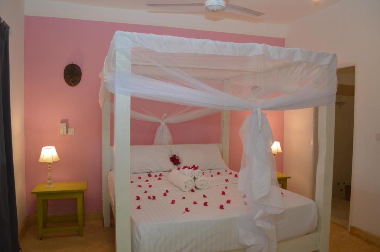 Pole Pole Beach House Watamu Exterior photo