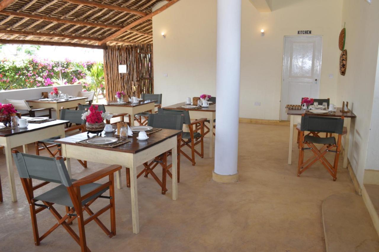 Pole Pole Beach House Watamu Exterior photo