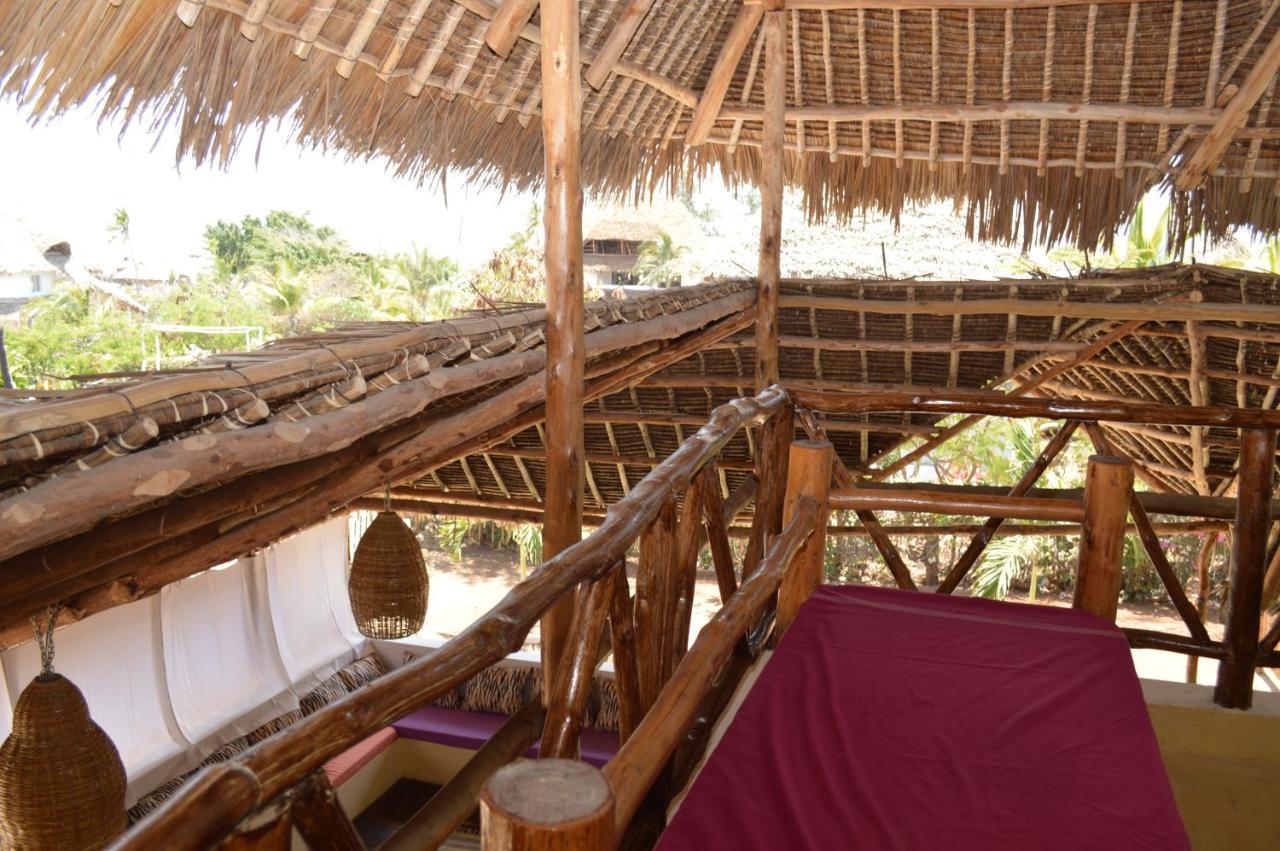 Pole Pole Beach House Watamu Exterior photo