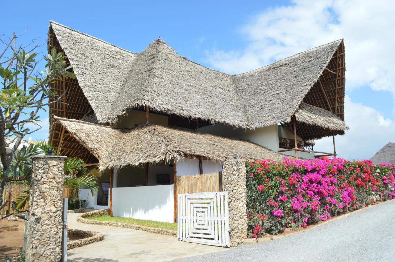 Pole Pole Beach House Watamu Exterior photo