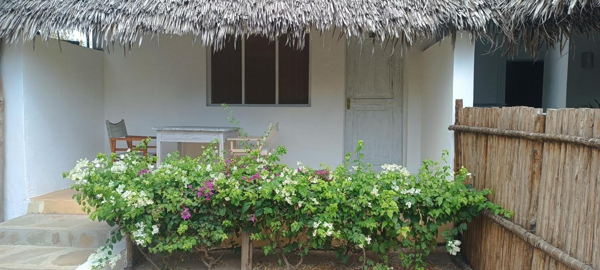 Pole Pole Beach House Watamu Exterior photo